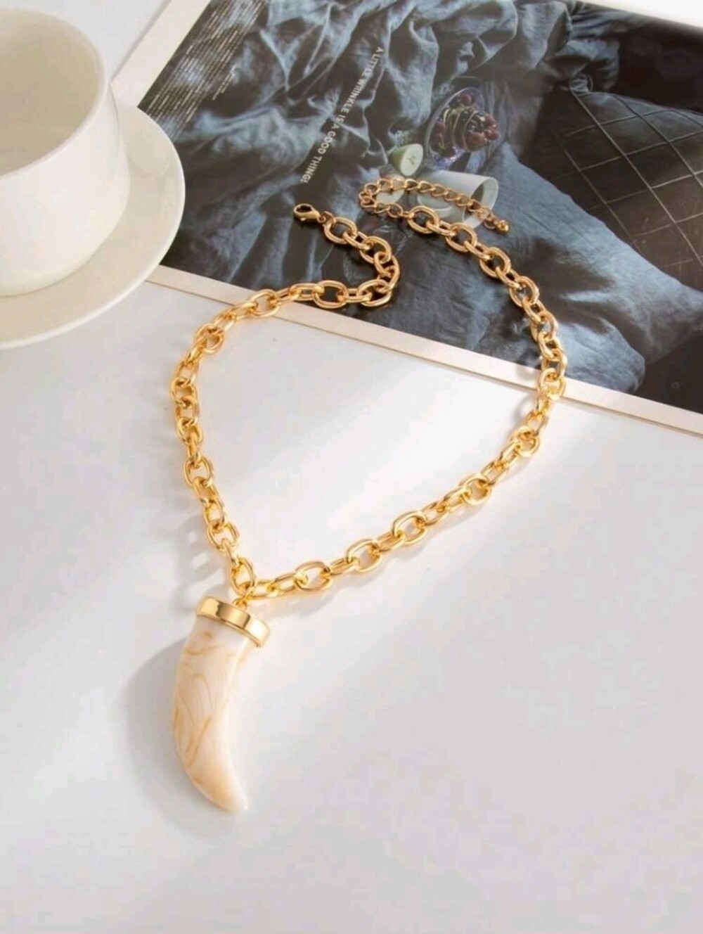 Horn look Pendant Necklace 3 Colors